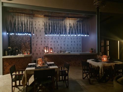 Restaurant, Mountain Peak Game Lodge in Outjo