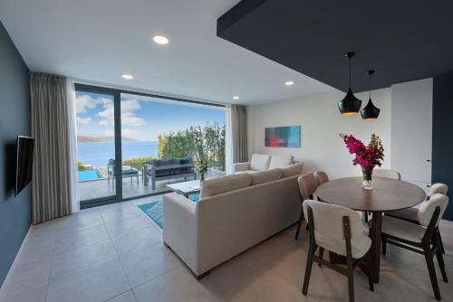 Three-Bedroom Family Villa with Balcony and Sea View