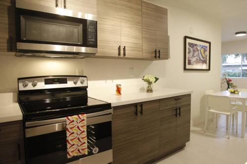 Apt 2 Miami Designer Apartment in the Upper East-Side