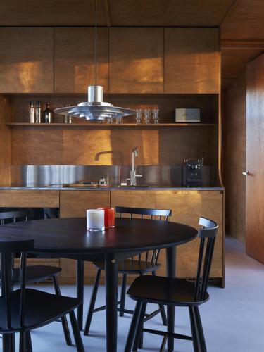 ห้องครัว, Landet, Designer Cabins in the Swedish Archipelago in ทรอสซา