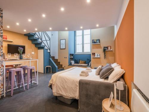 The Best Rent - Colorful loft in Trastevere area, Rome (photo 2)