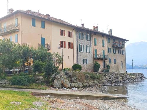 Riva Bianca Castle Holiday Home