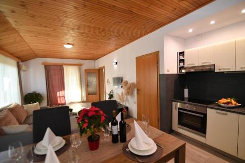 Two-Bedroom Apartment with Terrace and Sea View image 10