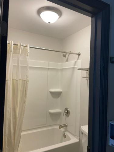 Deerfield Inn - image 14