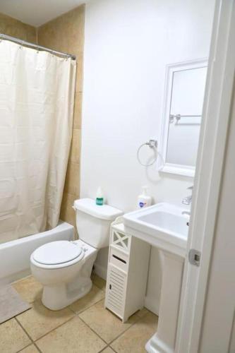 Cozy condo minutes from downtown ATL in Atlanta, USA