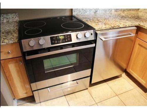 Cozy condo minutes from downtown ATL in Atlanta, USA