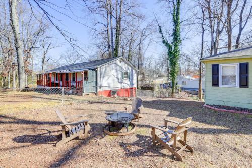 Pet-Friendly Georgia Retreat with Fire Pit and Porch!