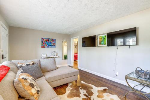 Pet-Friendly Georgia Retreat with Fire Pit and Porch! in Forest Park, USA