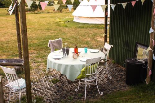 The Follies Glamping in Boughton Monchelsea