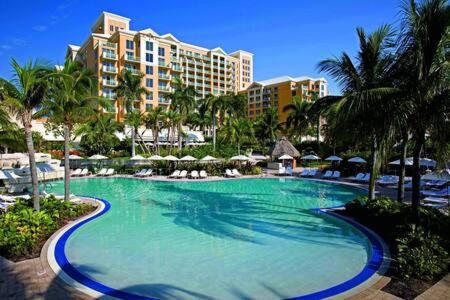 The Palms, Ocean View Studio Located at Ritz Carlton - Key Biscayne in Key Biscayne (FL)