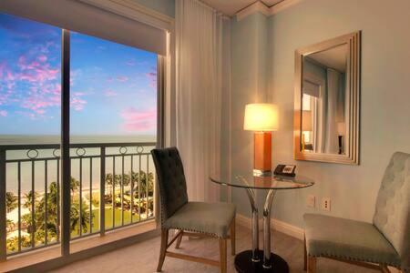The Palms, Ocean View Studio Located at Ritz Carlton - Key Biscayne in Key Biscayne (FL)