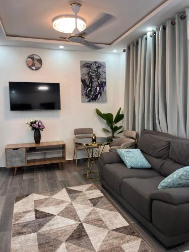 NBA PLUSH APARTMENT - GYE NYAME