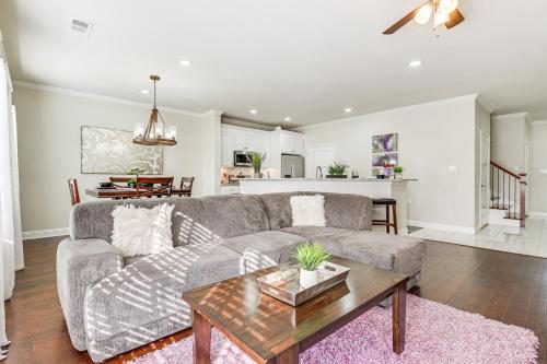 Spacious Grand Prairie Home with Fenced Yard and Patio in Grand Prairie, USA