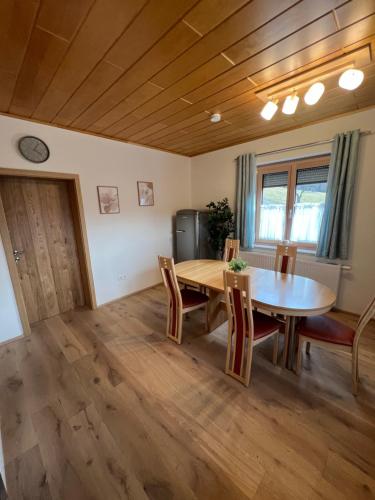 Sonnenschein Appartement- und Ferienhaus mit Terrasse und Garten