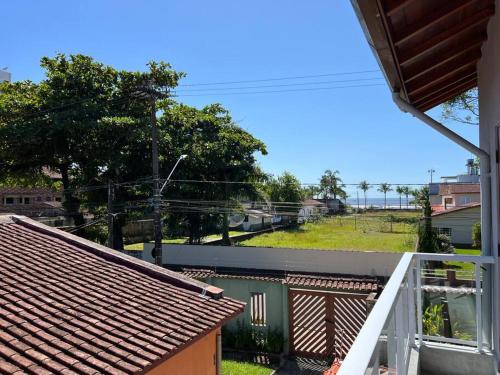 Sobrado c/ piscina 100m da praia Sobrado c/ piscina 100m da praia