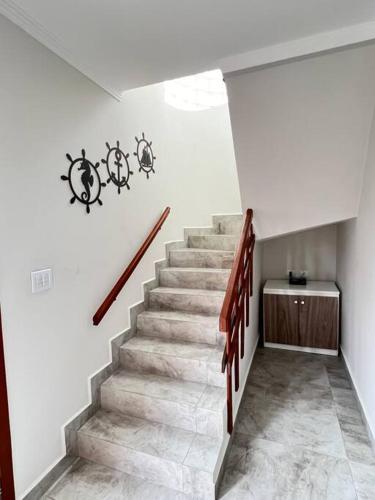 Sobrado c/ piscina 100m da praia Sobrado c/ piscina 100m da praia