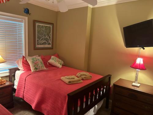 Unique 3BR, 1 of 5 Condos w/Huge Poolside Patio, Steps to Beach & Pier, Gated Unique 3BR, 1 of 5 Condos w/Huge Poolside Patio, Steps to Beach & Pier, Gated