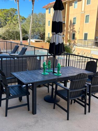 Unique 3BR, 1 of 5 Condos w/Huge Poolside Patio, Steps to Beach & Pier, Gated Unique 3BR, 1 of 5 Condos w/Huge Poolside Patio, Steps to Beach & Pier, Gated