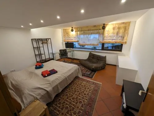 Appartment in der Auszeitoase Freystadt - 2 Zimmer, Billard, Sauna, Terrasse, Garten, Ladestation, nahe an Messe Nürnberg in Freystadt, Deutschland