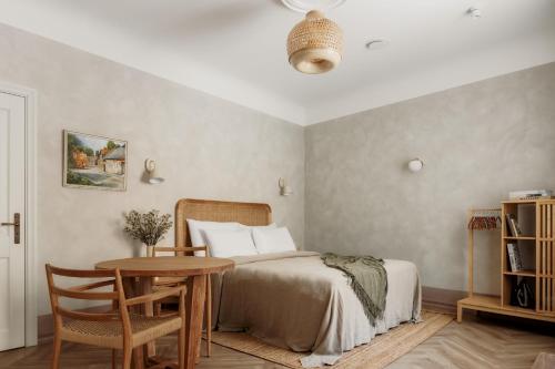 1 queen bed