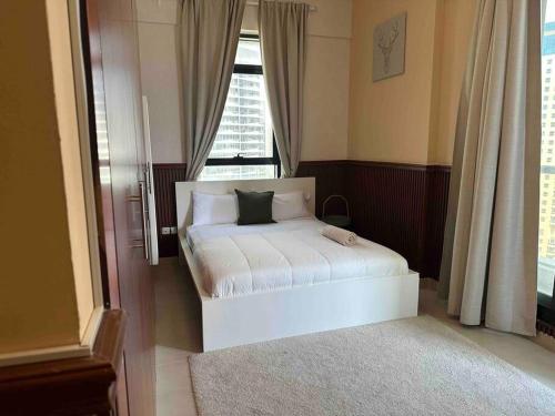 Luxe 2 Bedroom with Full Marina View Near DMCC & JBR - image 6