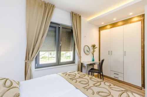 Deluxe Apartment image 10