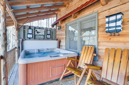 Quaint Dahlonega Cabin with Cavenders Creek Access! in Dahlonega, USA