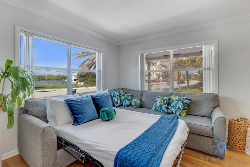 Beach Paradise, Family - Friendly, Free Parking in Hollywood, USA