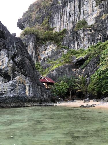 Just Inn2 beachfront, El Nido