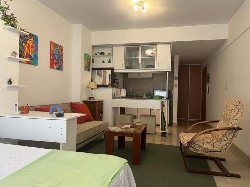 One-Bedroom Apartment image 1