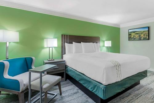 Best Western Cordelia Inn - image 14