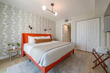 NEW Contempo Condo - Bay Views & All Amenities in Miami, USA