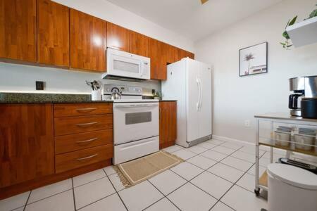 NEW Contempo Condo - Bay Views & All Amenities in Miami, USA