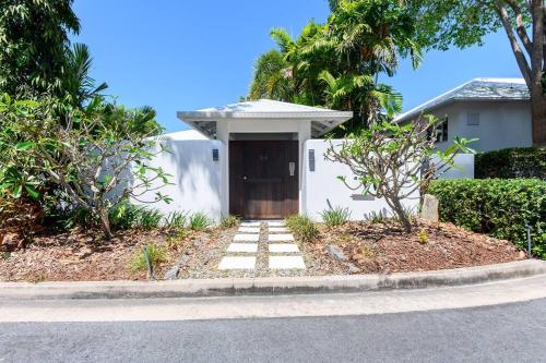 Five-Bedroom House image 8