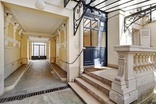 VINCENNES Luxury flat L005 in Vincennes