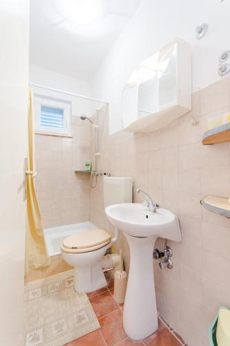 Family-friendly apartments with swimming pool Mastrinka Ciovo - 22372 - image 3