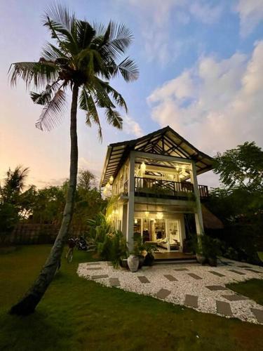 Weecasa Whimsical tropical, tiny home retreat