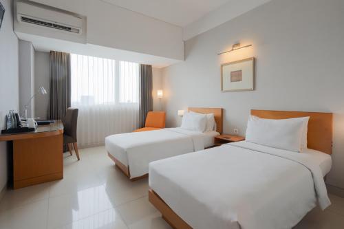 The Capital Hotel Surabaya Room Type - Deluxe Twin Room