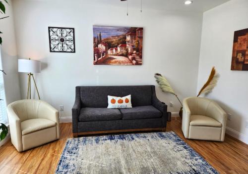Centrally Located 3 Bed Minutes From Downtown in Houston, USA