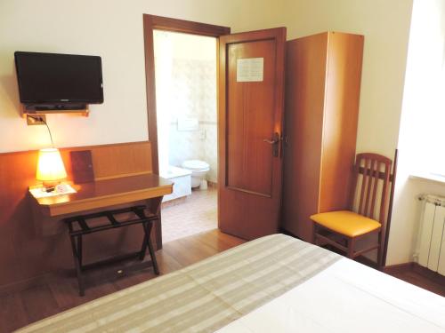 Economy Double or Twin Room