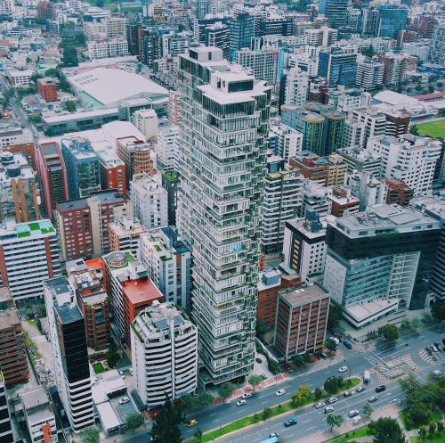 Edificio IQON, Piso 28, La Mejor vista de Quito