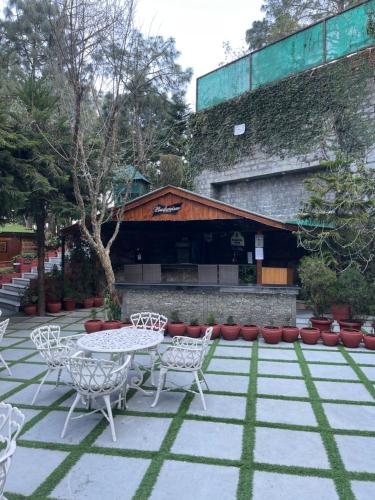 Kasauli Castle Resort – Kasauli, PA