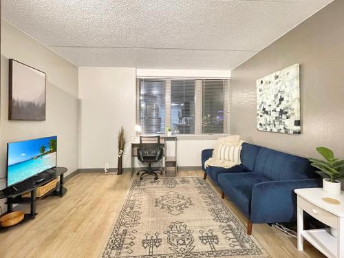 Downtown 1br By Steps From Wells Free Parking Downtown 1br By Steps From Wells Free Parking
