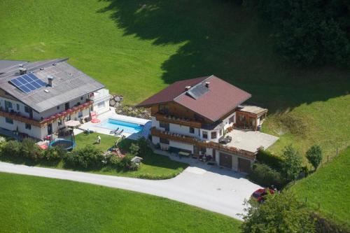 Eisbauer in St. Johann im Pongau, Österreich
