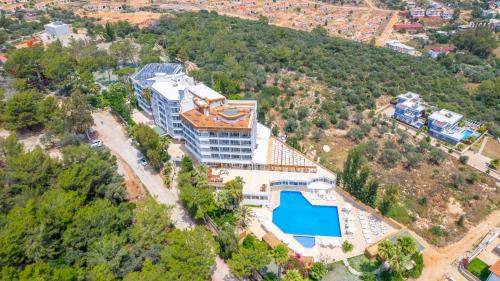 THE NIX HOTEL PATARA Beach