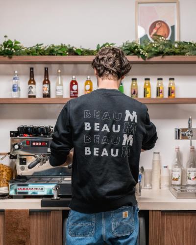 Beau M Paris, Paříž