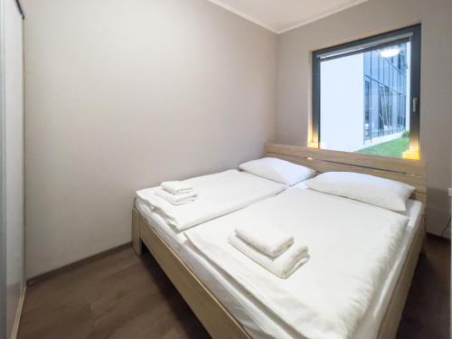 528388195 Metropolitan Star Apart Hotel