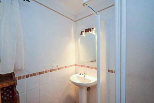 Three-Bedroom Villa image 3
