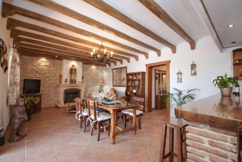 Three-Bedroom Villa image 2