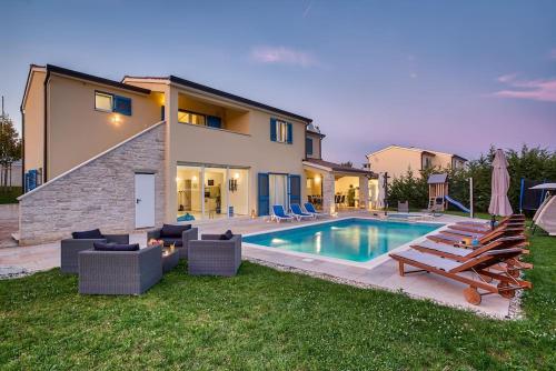 Villa Francesca 4 by Istrialux